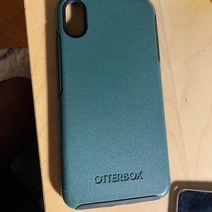 Green Otterbox iPhone 11 Pro Max Case